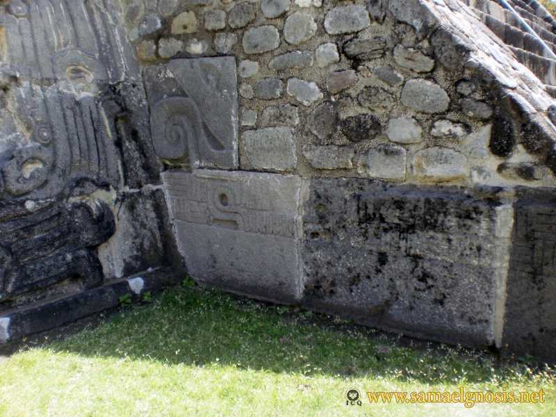 Zona Arqueológica de Xochicalco Foto 0610