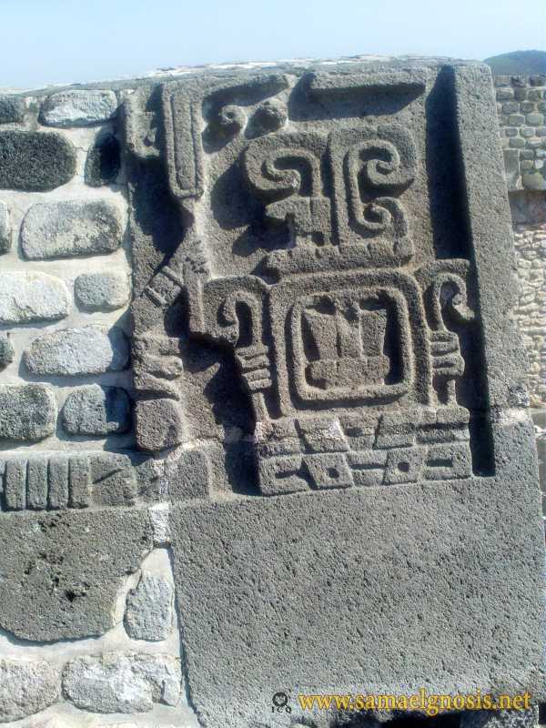 Zona Arqueológica de Xochicalco Foto 0642