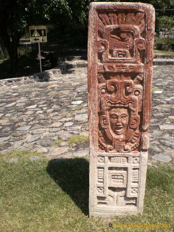 Zona Arqueológica de Xochicalco Foto 0650