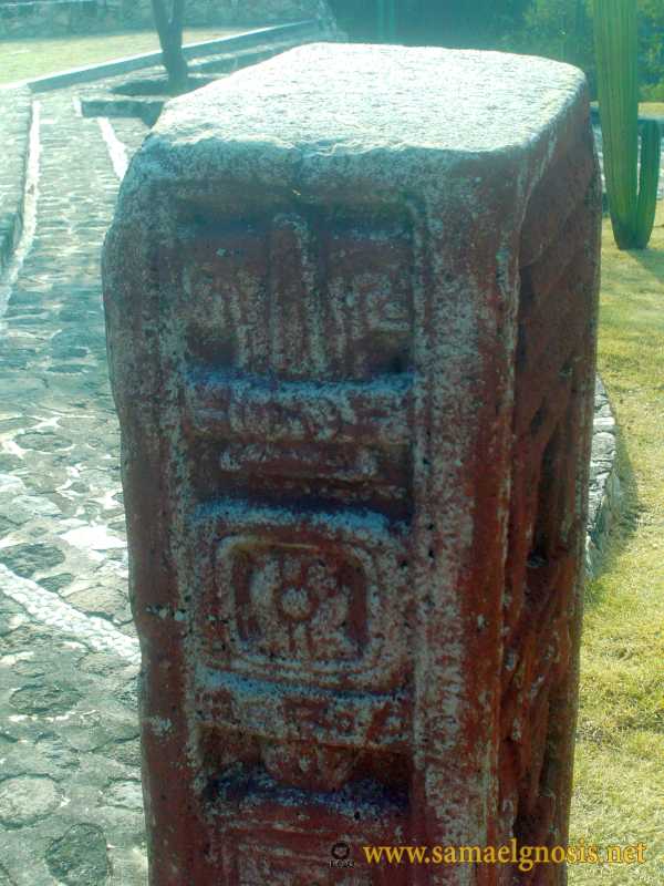 Zona Arqueológica de Xochicalco Foto 0659