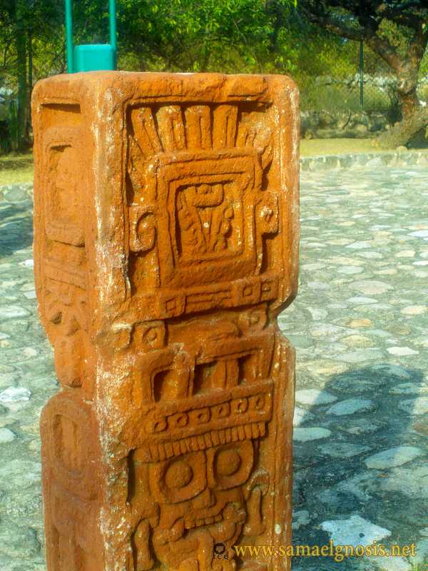 Zona Arqueológica de Xochicalco Foto 0663