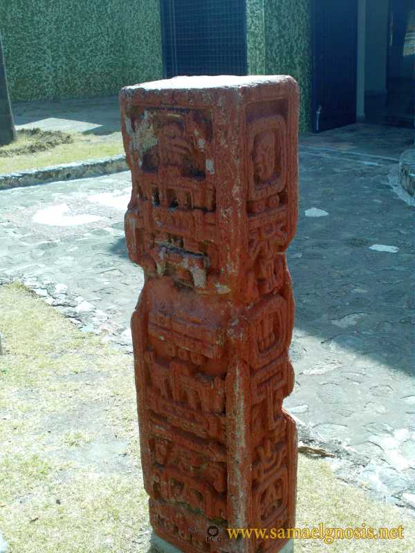 Zona Arqueológica de Xochicalco Foto 0697