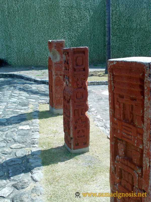Zona Arqueológica de Xochicalco Foto 0700