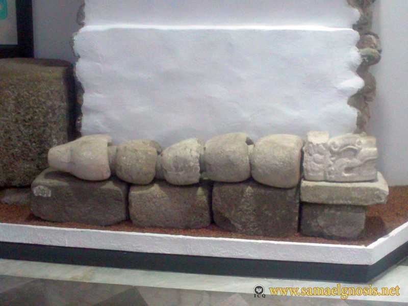 Zona Arqueológica de Xochicalco Foto 0783