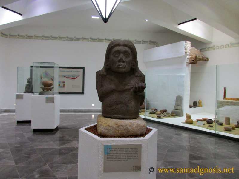 Zona Arqueológica de Xochicalco Foto 0952