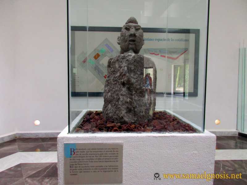 Zona Arqueológica de Xochicalco Foto 0958