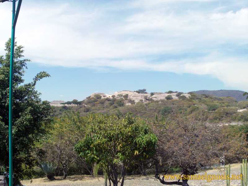 Zona Arqueológica de Xochicalco Foto 1143