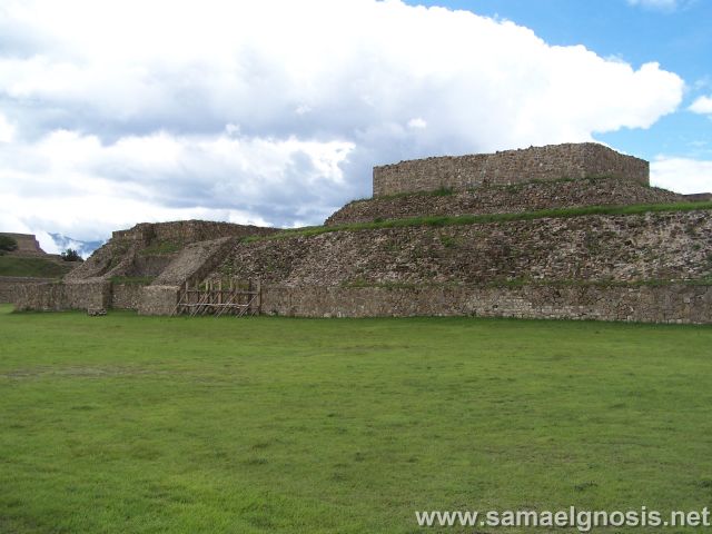Zona Arqueológica de Montealbán