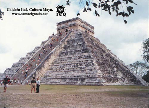 Piramide de Kukulkan en chihen Itzá
