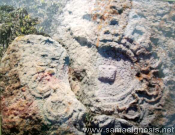 Petroglifo Laberinto. Plazuelas