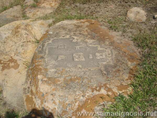 Petroglifo Plazuelas