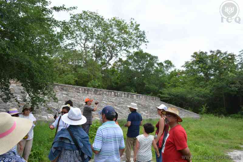 Fotografías en la Zona Arqueológica de Dzibilchaltún. Foto 078. XX Congreso Gnóstico Internacional. Misterios Mayas. Julio 2017. Mérida Yucatán