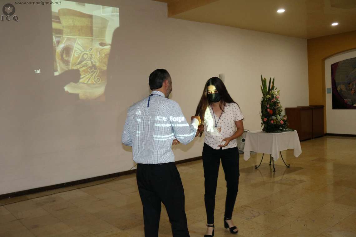 Muchísimas horas de investigación, meditación y trabajo por cada uno de los instructores, viene a culminar en su exposición de su conferencia y un simbólico reconocimiento por su trabajo. Muchísimas horas de investigación, meditación y trabajo por cada uno de los instructores, viene a culminar en su exposición de su conferencia y un simbólico reconocimiento por su trabajo.