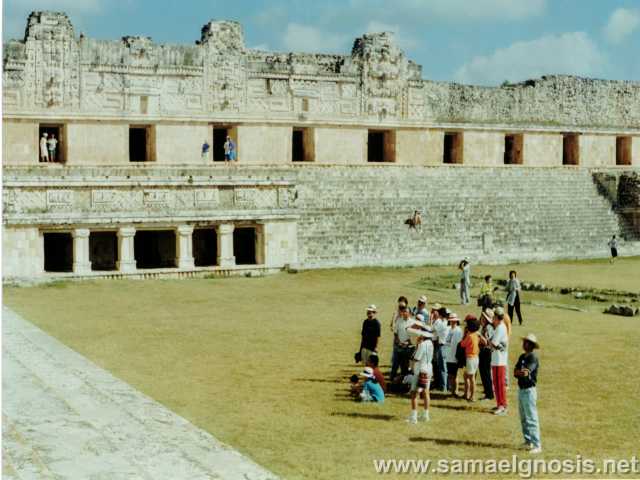 uxmal_03