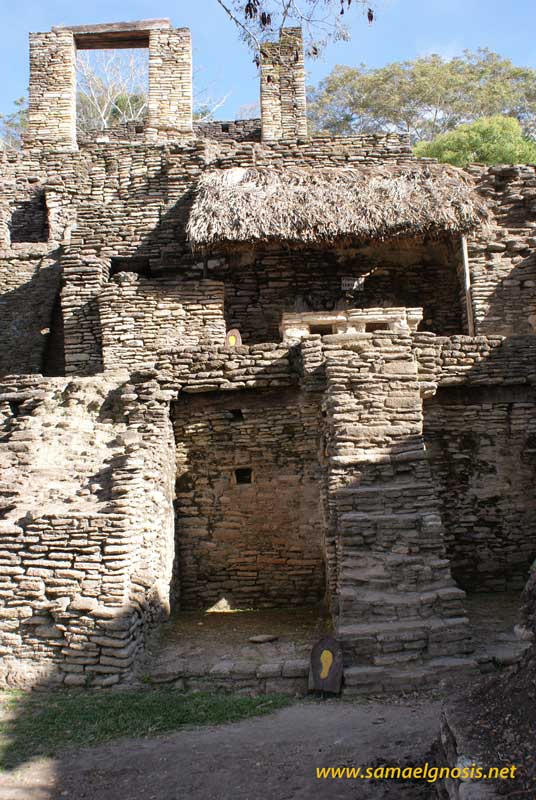 Toniná 42