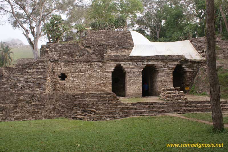 Toniná 45