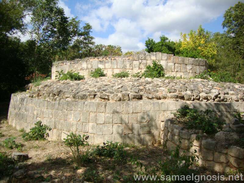 Zona Arqueológica de Uxmal 143