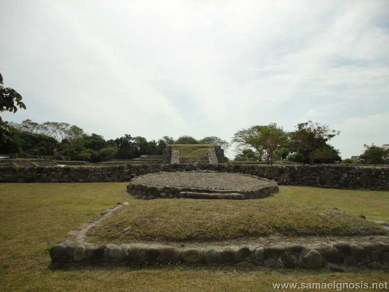 Zona Arqueológica de Chanal Foto 005