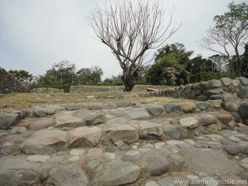 Zona Arqueológica de Chanal Foto 007