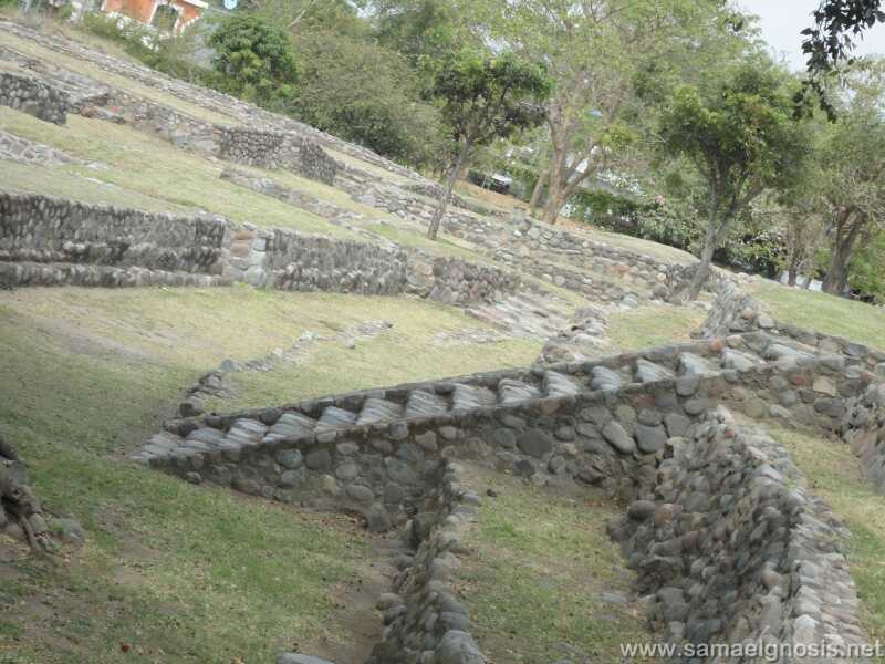 Zona Arqueológica de Chanal Foto 021