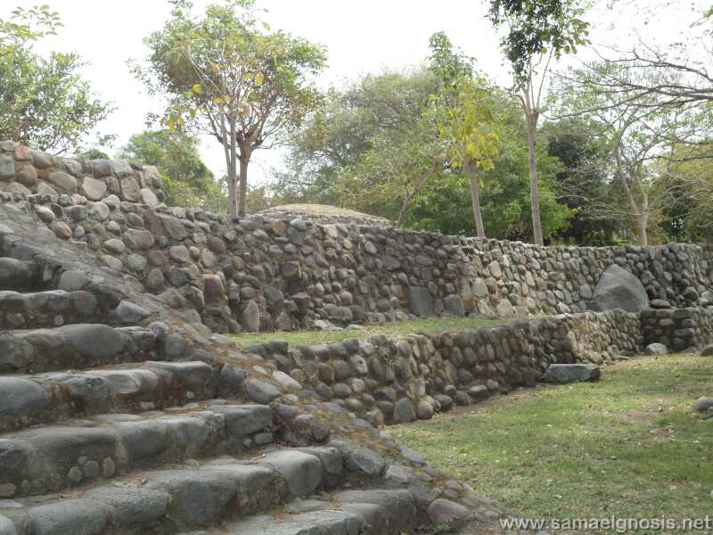 Zona Arqueológica de Chanal Foto 025
