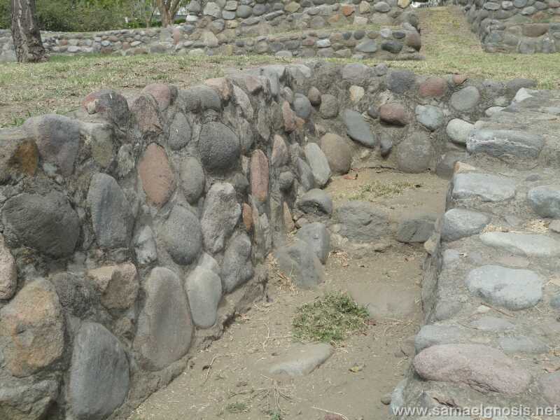 Zona Arqueológica de Chanal Foto 027