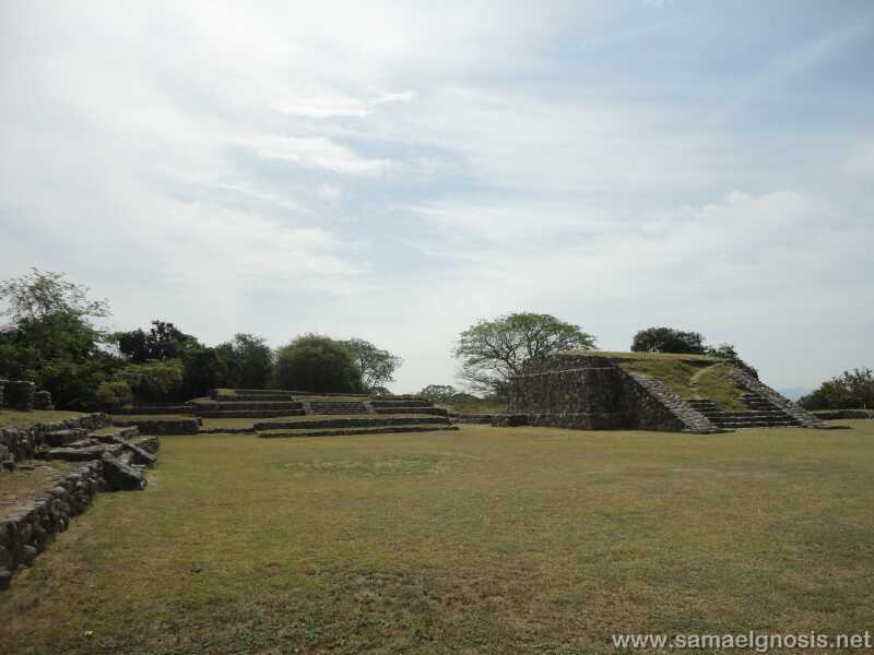 Zona Arqueológica de Chanal Foto 053
