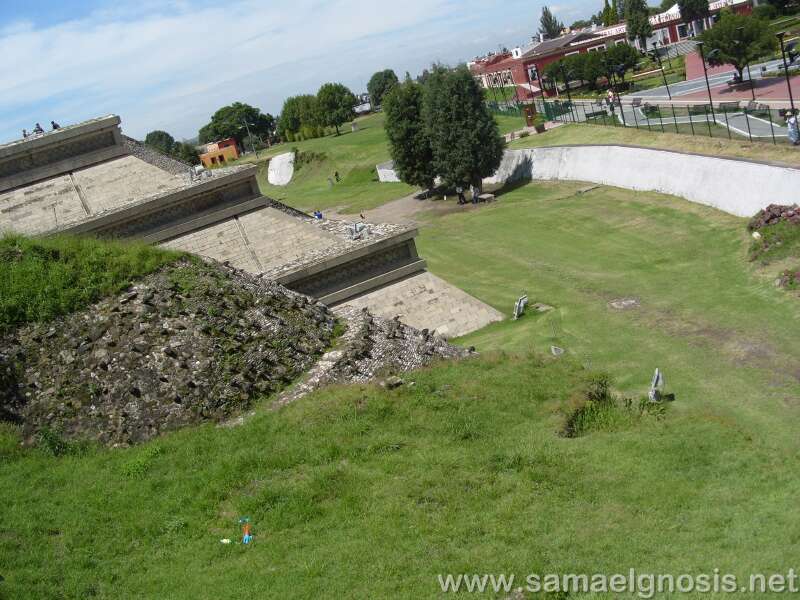 Zona Arqueológica de Cholula Foto 008