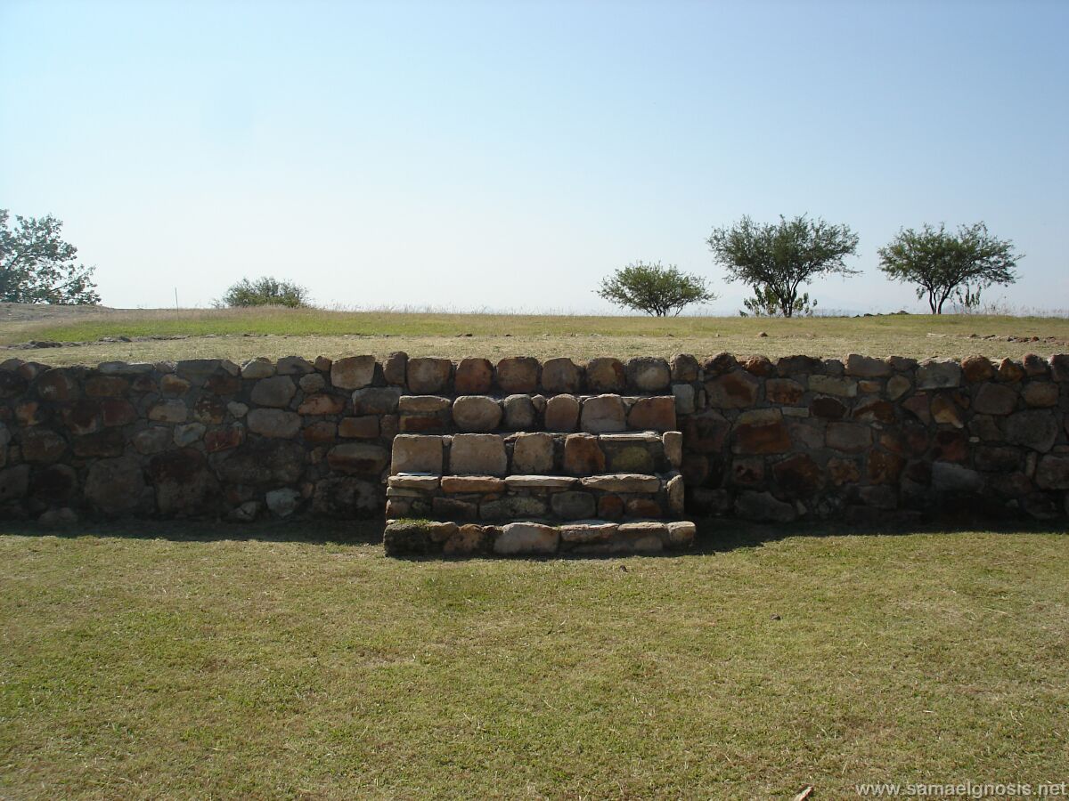 Zona Arqueológica Plazuelas Foto 053