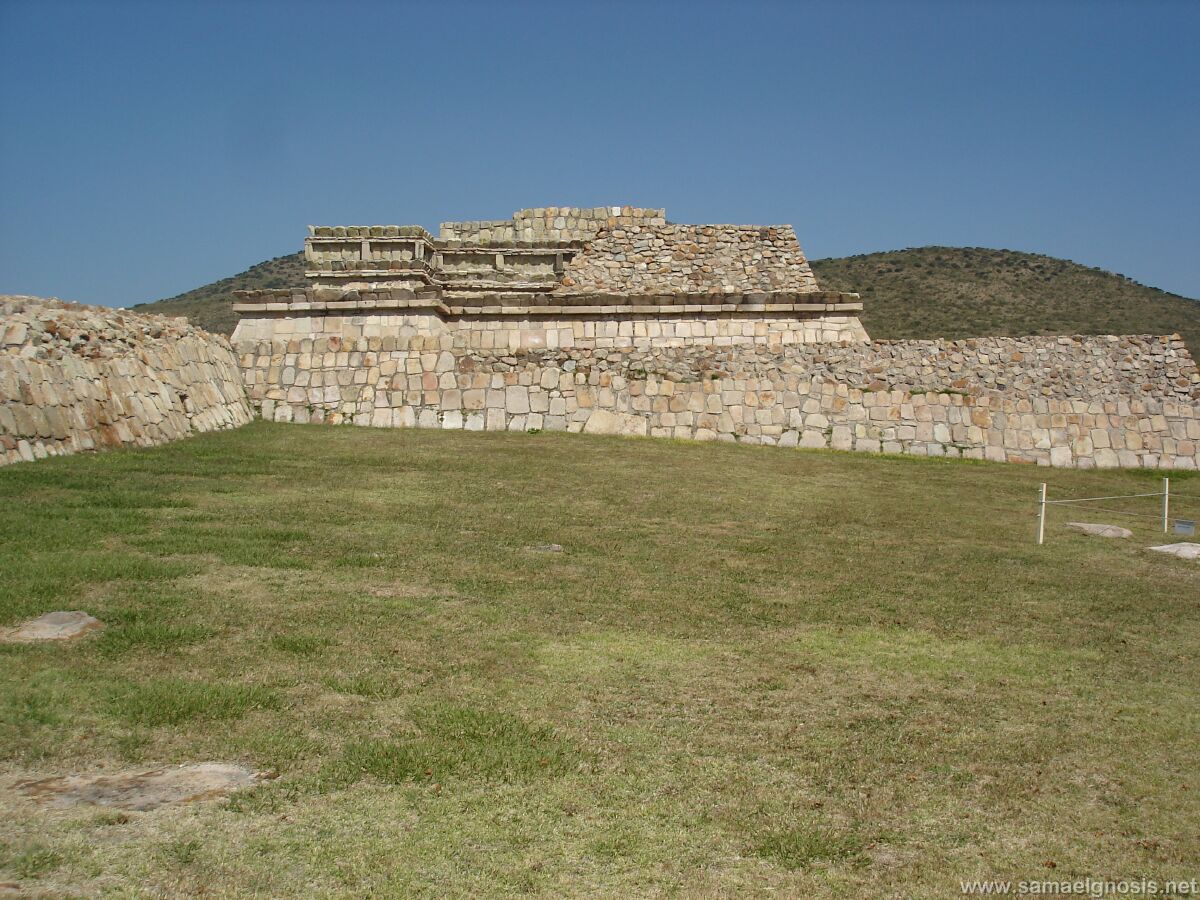 Zona Arqueológica Plazuelas Foto 079
