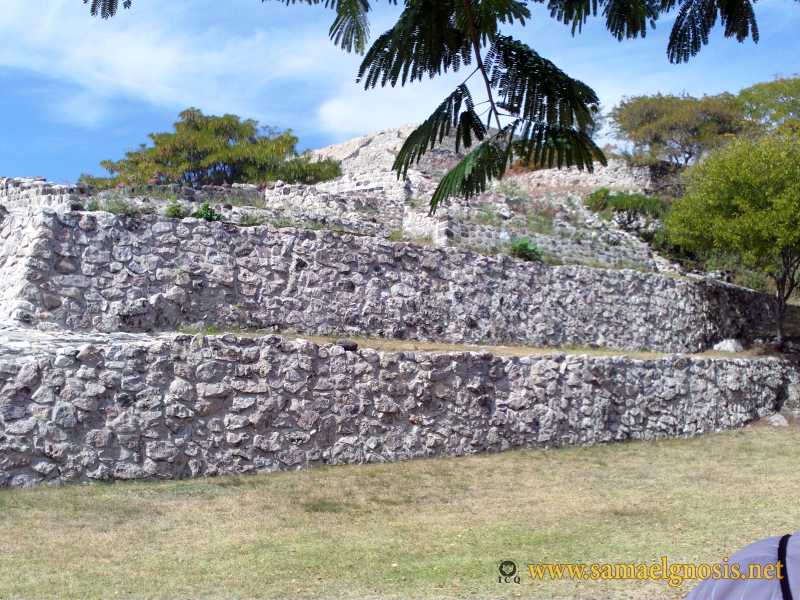 Zona Arqueológica de Xochicalco Foto 0016