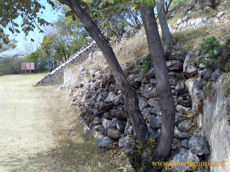 Zona Arqueológica de Xochicalco Foto 0034