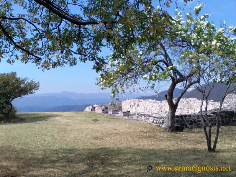 Zona Arqueológica de Xochicalco Foto 0041