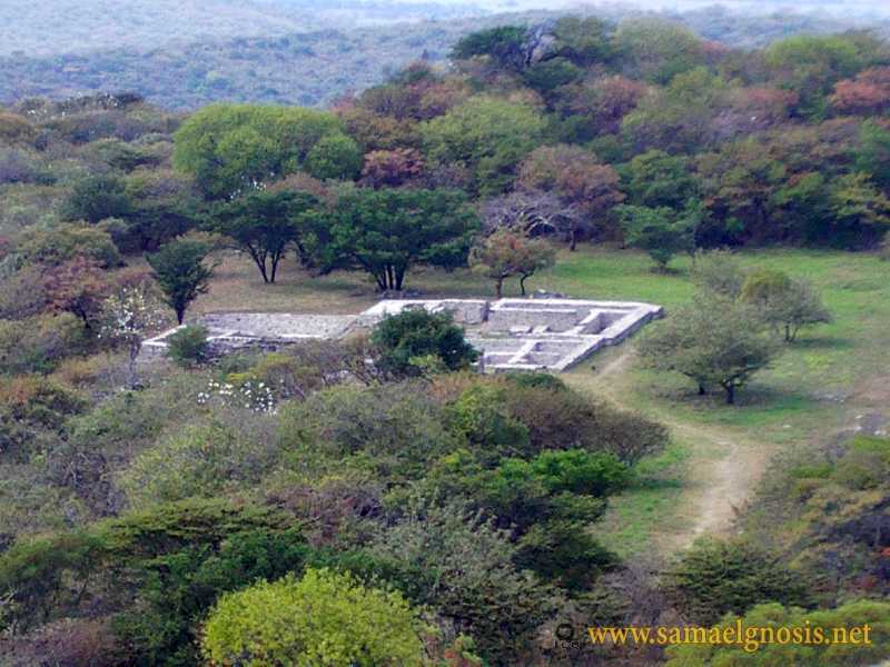 Zona Arqueológica de Xochicalco Foto 0066