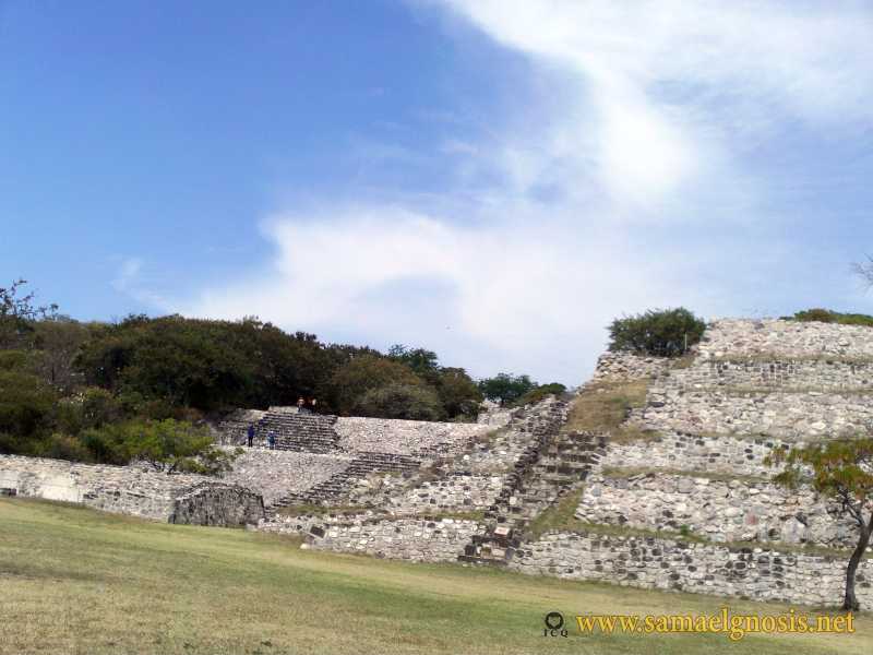 Zona Arqueológica de Xochicalco Foto 0096