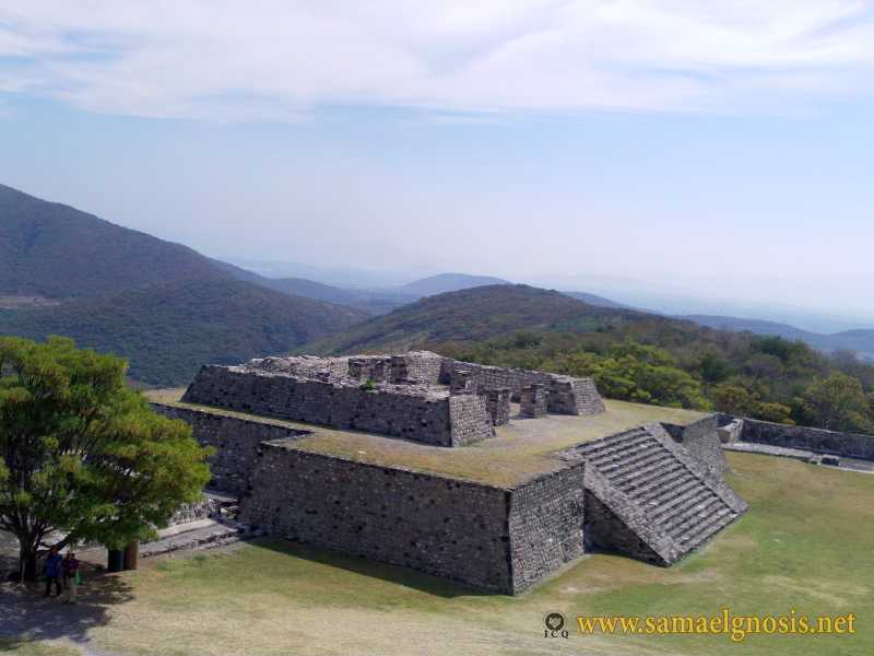 Zona Arqueológica de Xochicalco Foto 0120