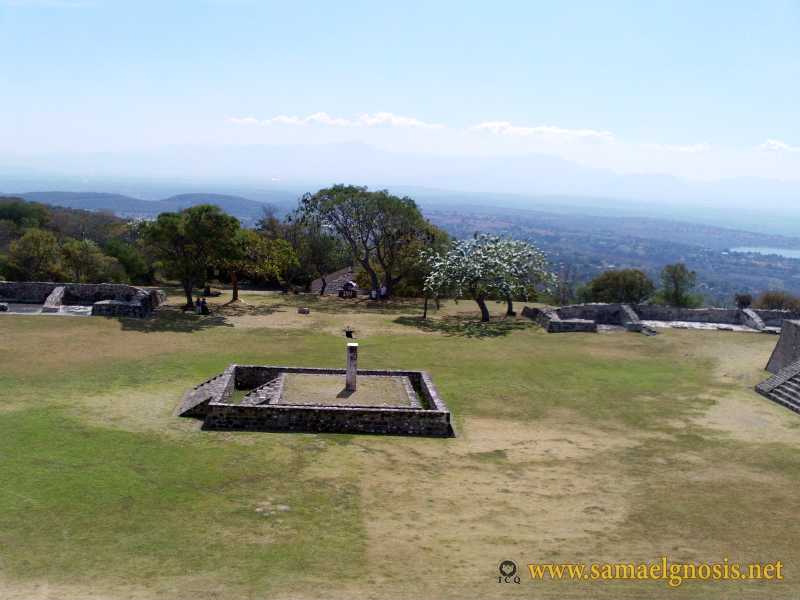 Zona Arqueológica de Xochicalco Foto 0125