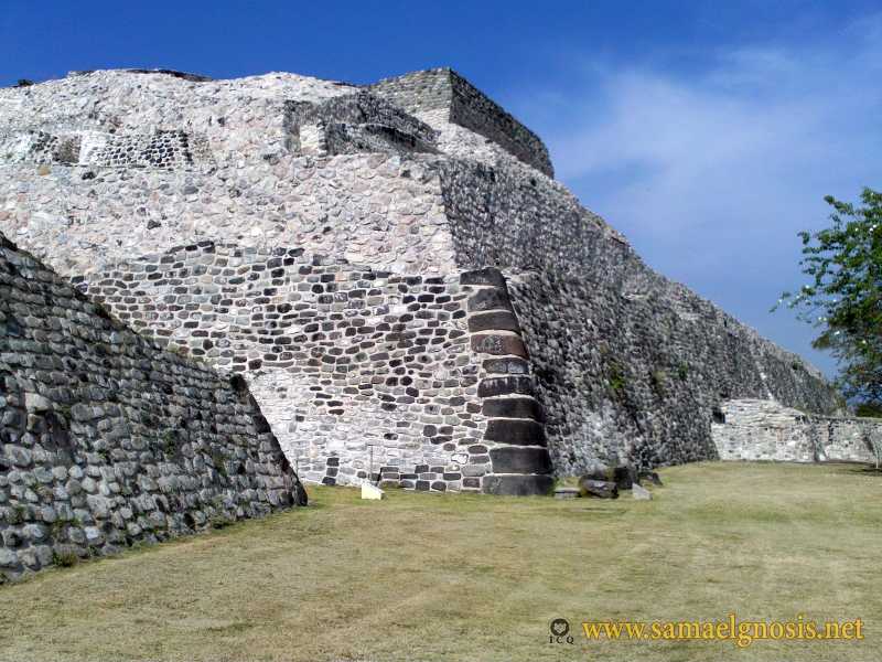 Zona Arqueológica de Xochicalco Foto 0139