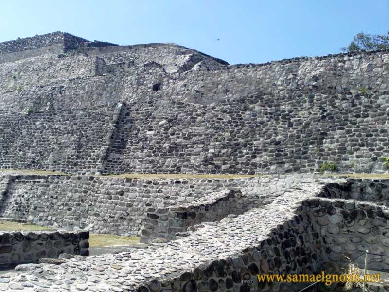 Zona Arqueológica de Xochicalco Foto 0155