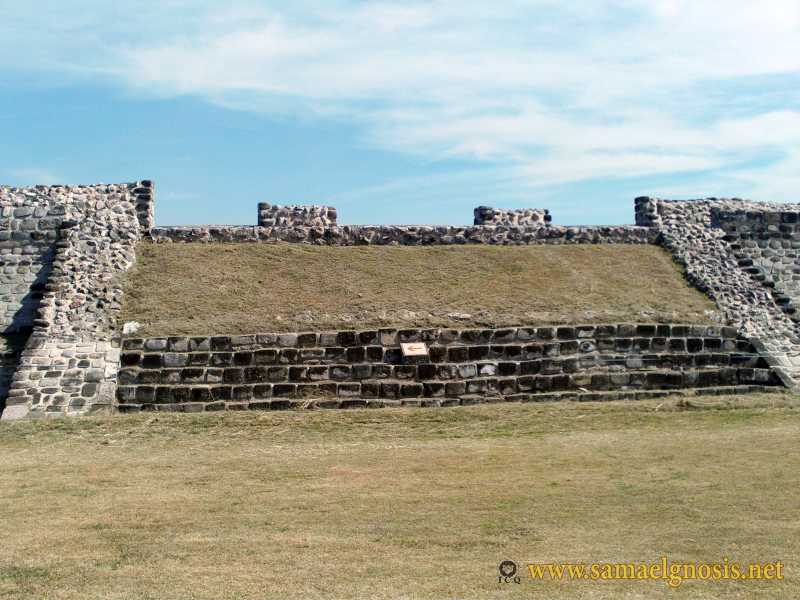 Zona Arqueológica de Xochicalco Foto 0163