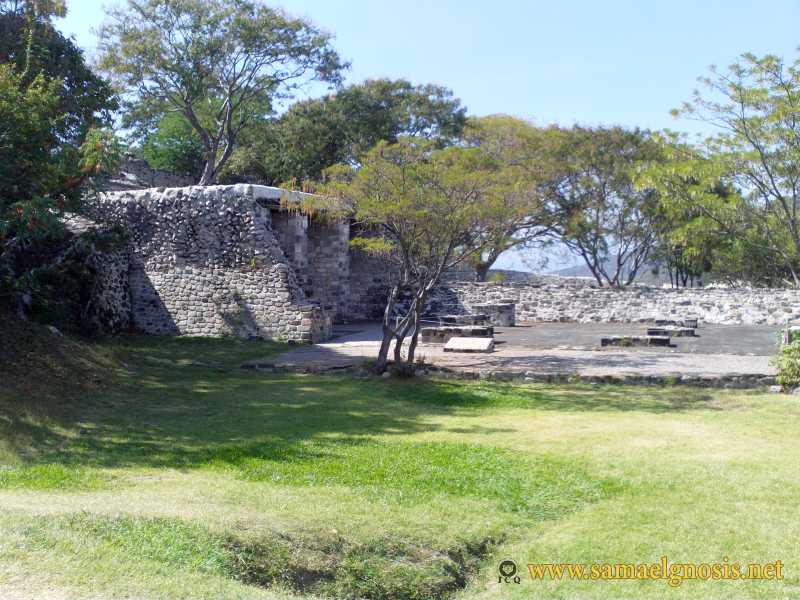 Zona Arqueológica de Xochicalco Foto 0203