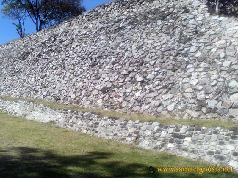 Zona Arqueológica de Xochicalco Foto 0248