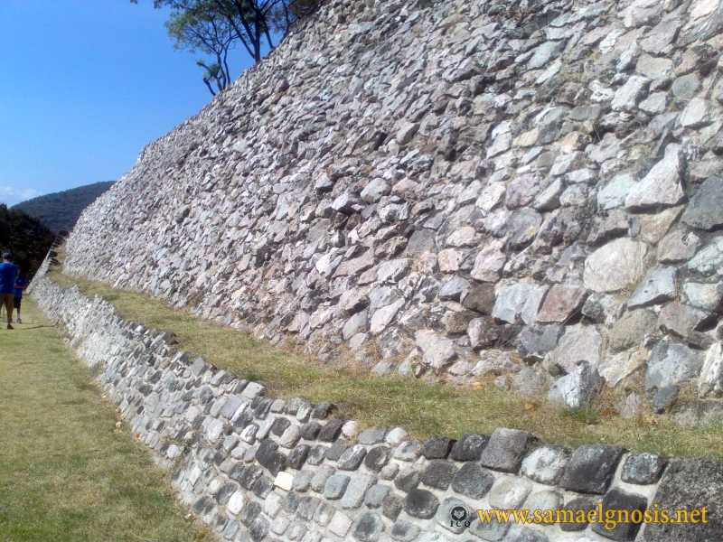 Zona Arqueológica de Xochicalco Foto 0254