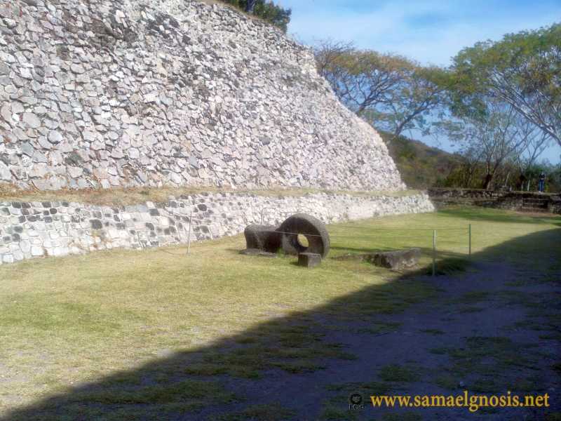 Zona Arqueológica de Xochicalco Foto 0272