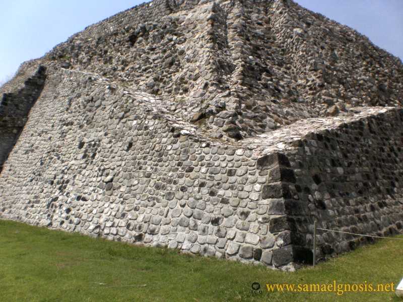 Zona Arqueológica de Xochicalco Foto 0317