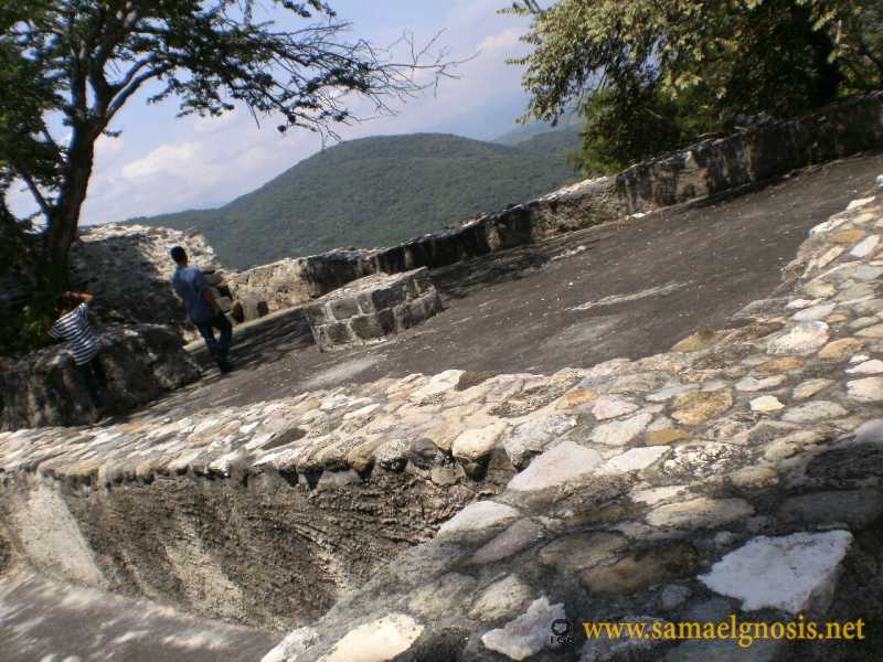Zona Arqueológica de Xochicalco Foto 0377