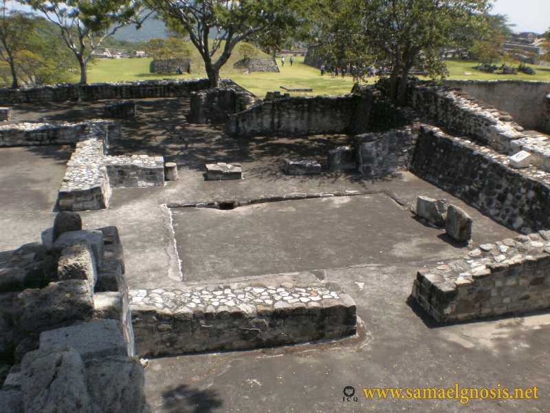 Zona Arqueológica de Xochicalco Foto 0384