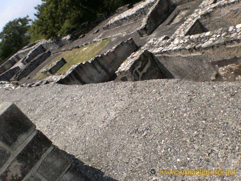 Zona Arqueológica de Xochicalco Foto 0399