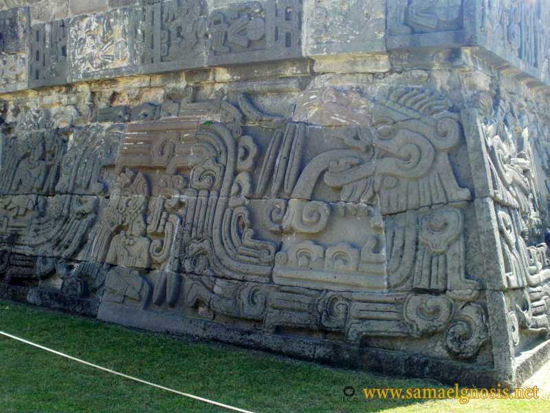 Zona Arqueológica de Xochicalco Foto 0430