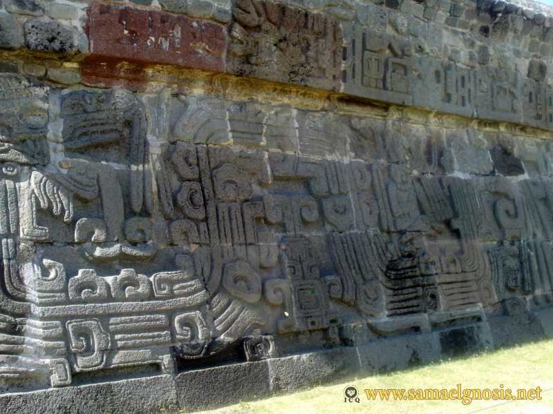 Zona Arqueológica de Xochicalco Foto 0488